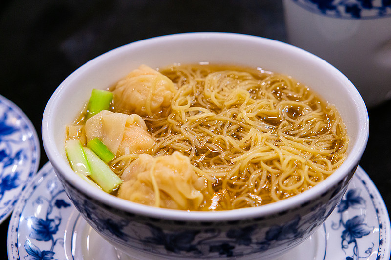 Wonton noodles